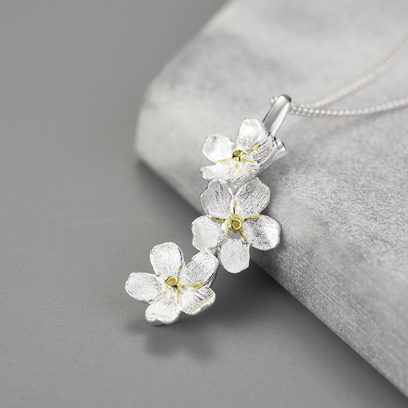 Floral Fantasia Fashion Pendant Necklace