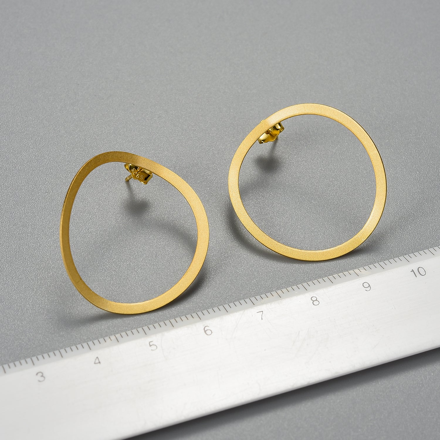 Non Circle Dangle Earrings