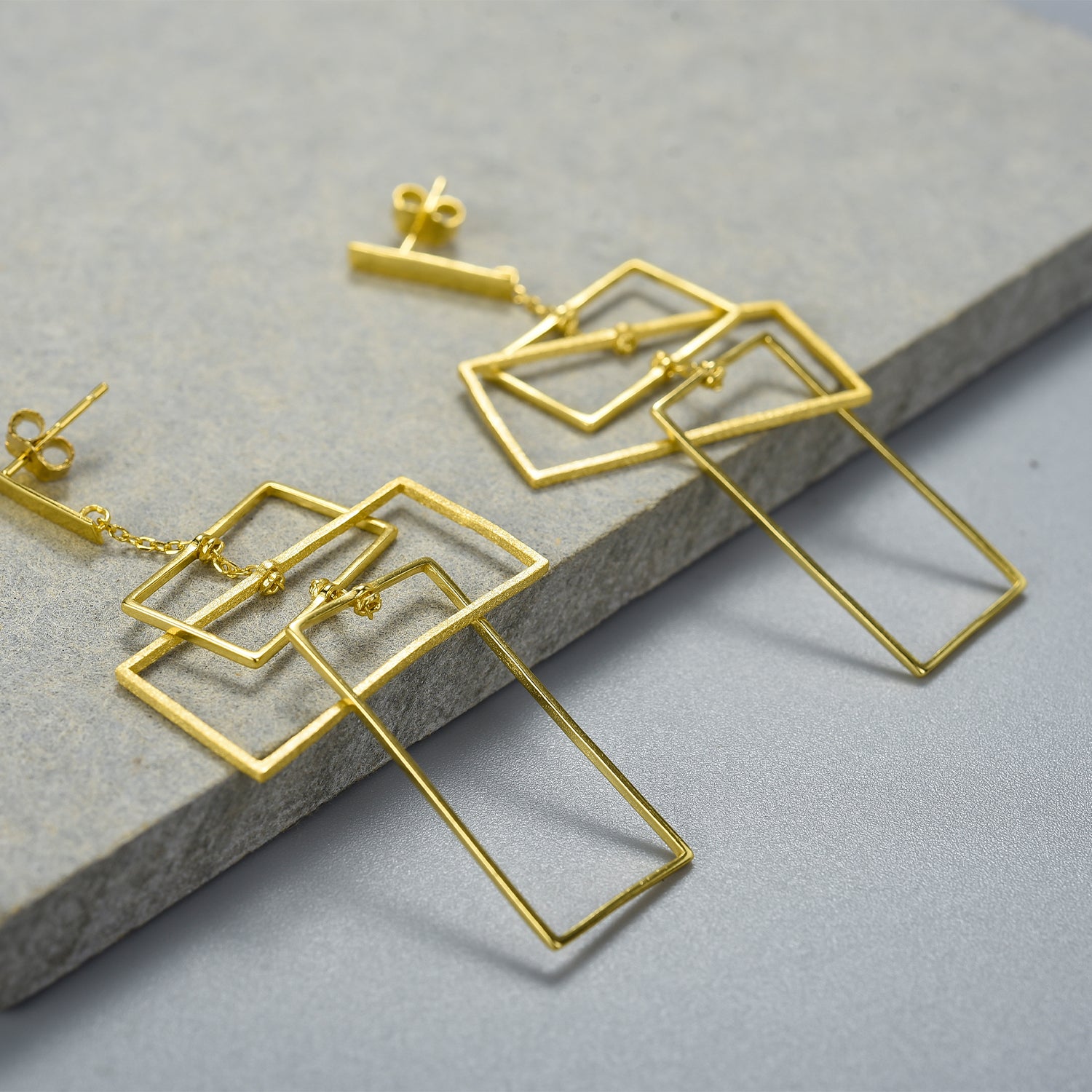 Geometric Frame Design Earrings