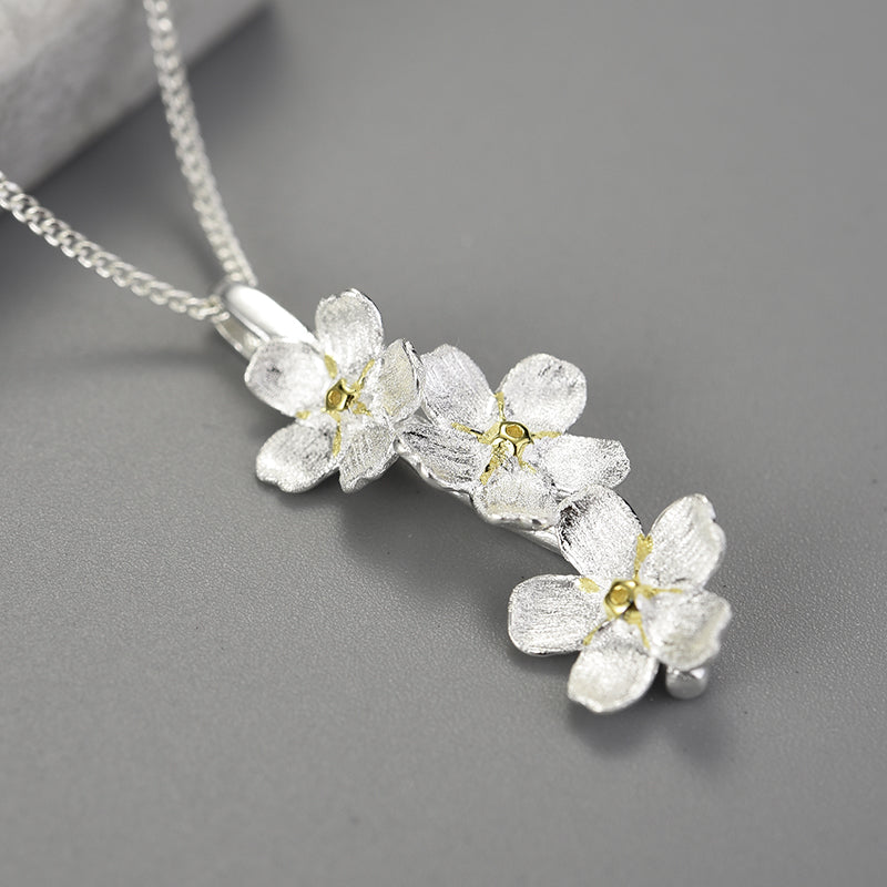 Floral Fantasia Fashion Pendant Necklace