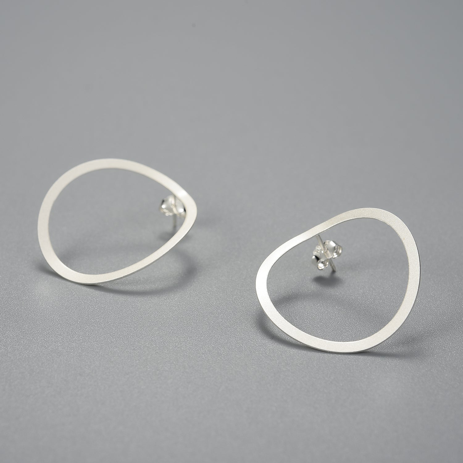 Non Circle Dangle Earrings