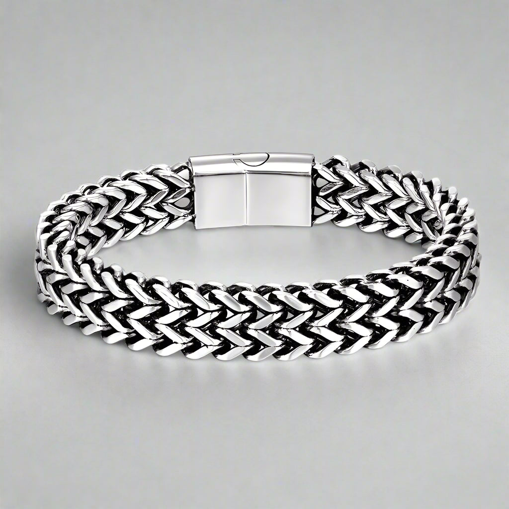 silver link chain bracelet