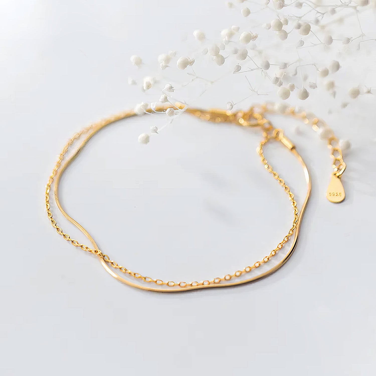 Golden Lustrous Links Bracelet