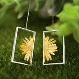 Dewdrop Daisy Dangle Earrings