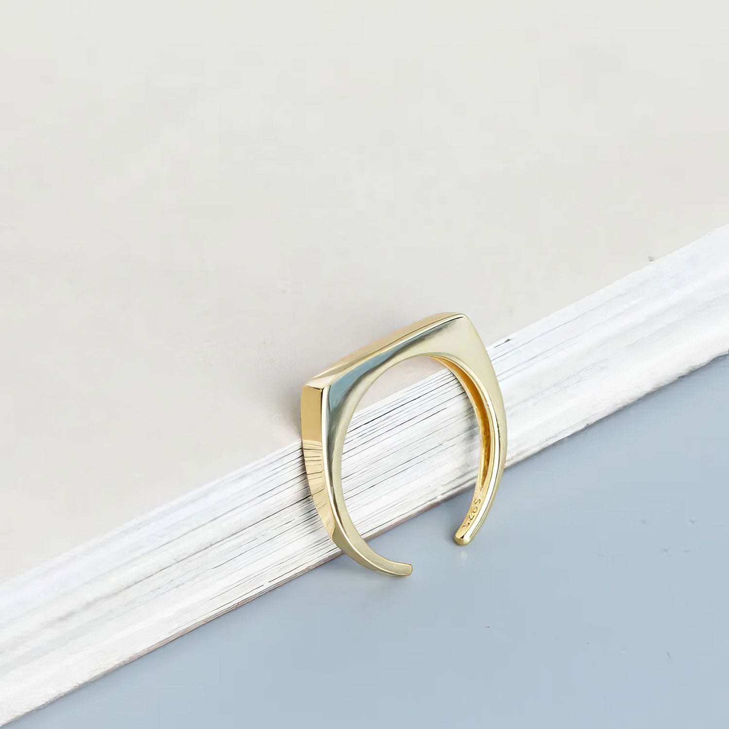 Modern Geometry Ring